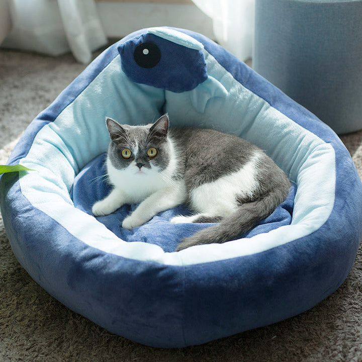 Cozy Up Your Pet This Winter with the Fluffy Dog and Cat Kennel!